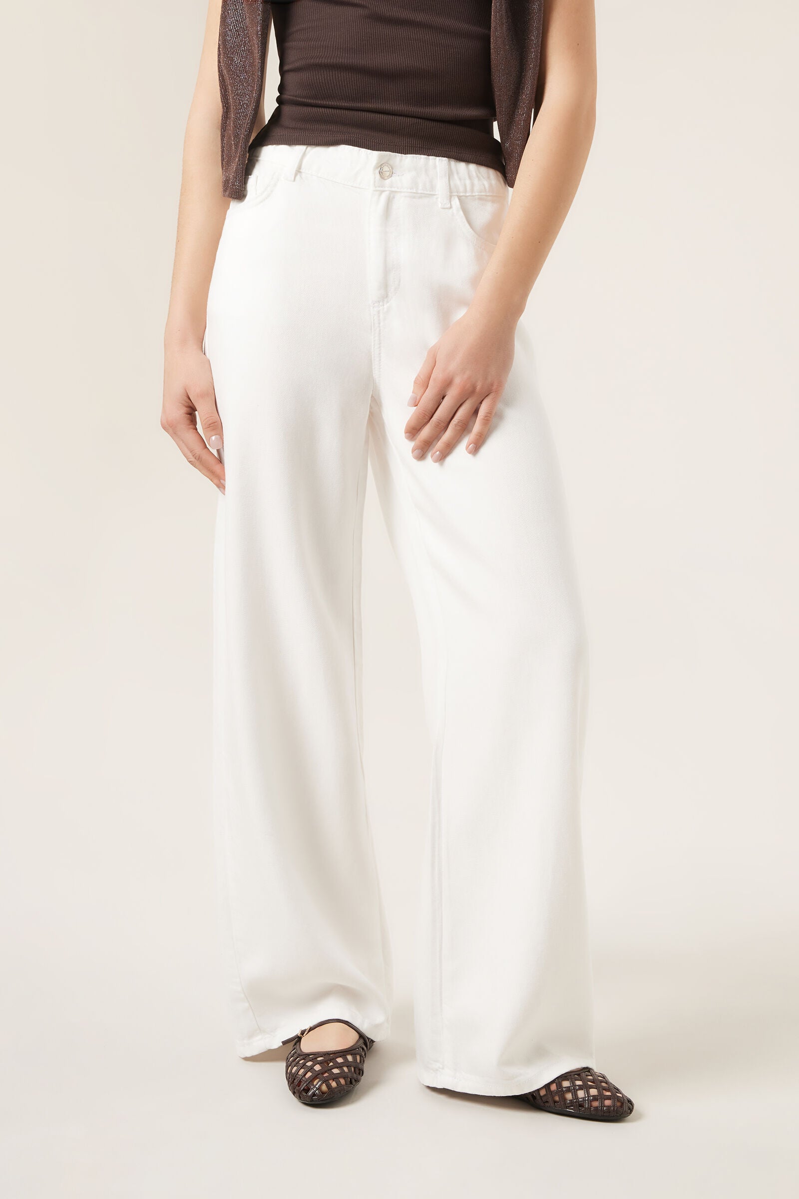 ג'ינס בגזרת רגל רחבה Ultra Soft