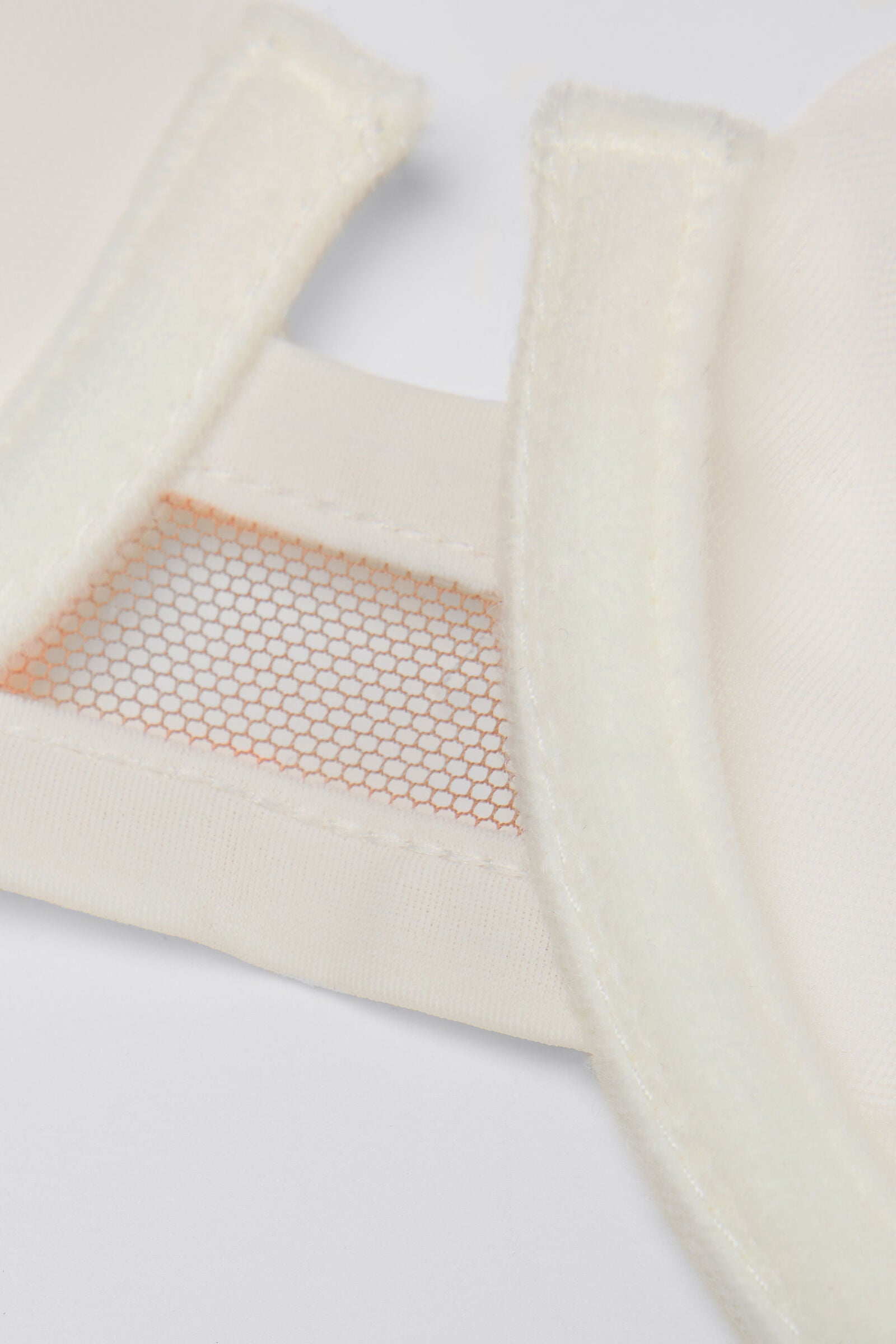 חזיית בלקונט ETHEREAL Embrace