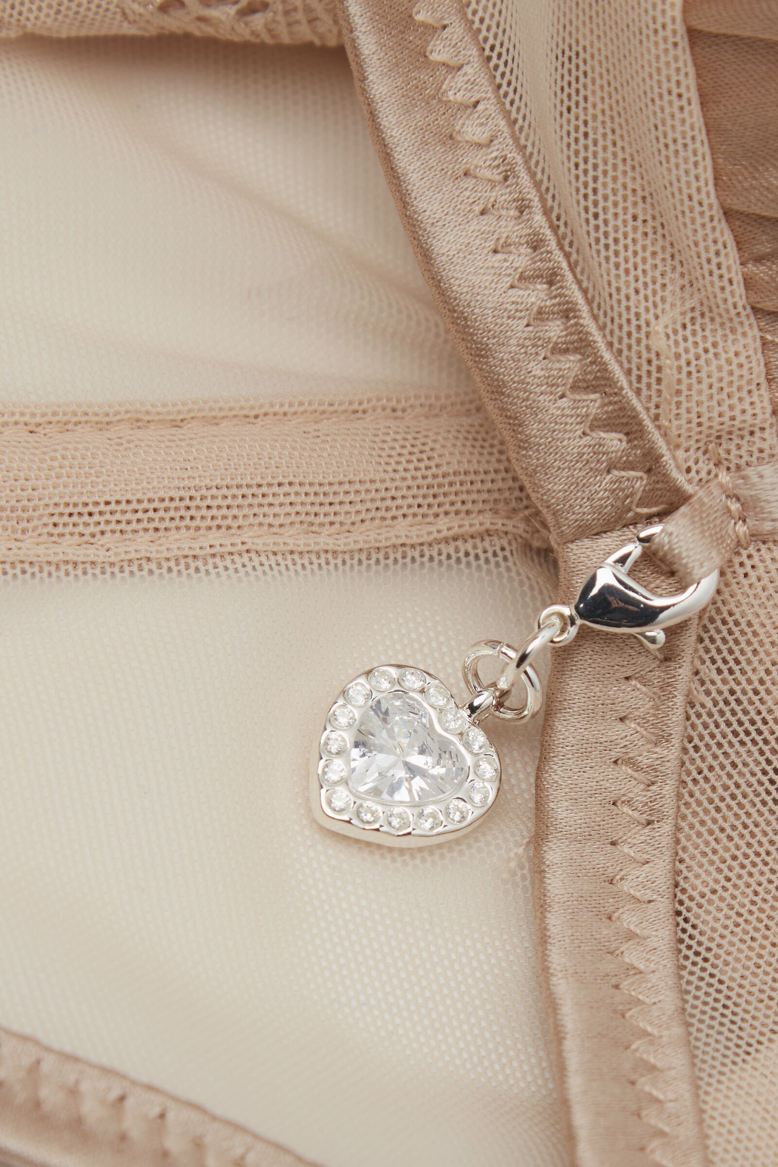 חגורת ביריות Silky FLOWERS