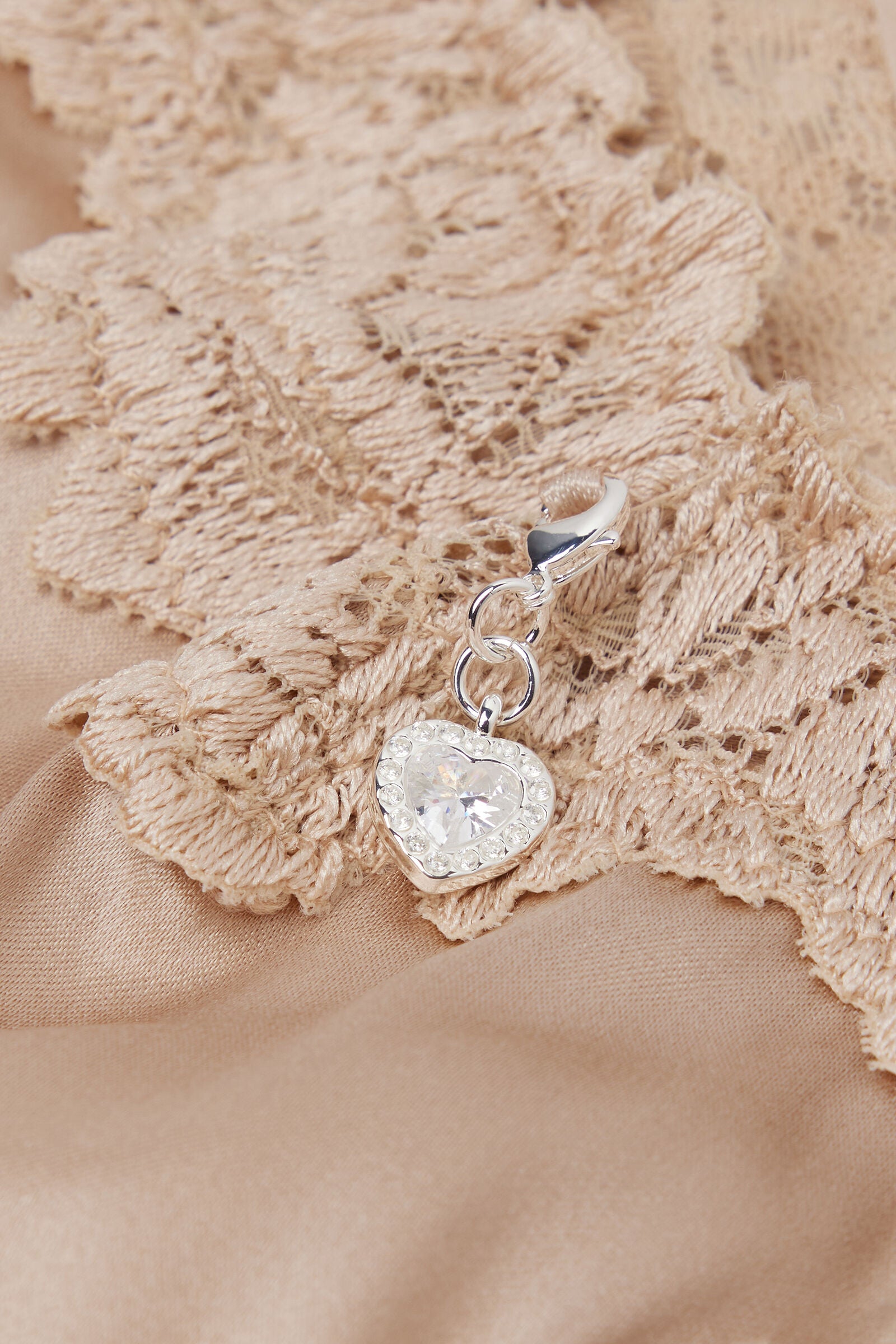 תחתונים ברזילאיים משי ותחרה Silky Flowers 80s-Style