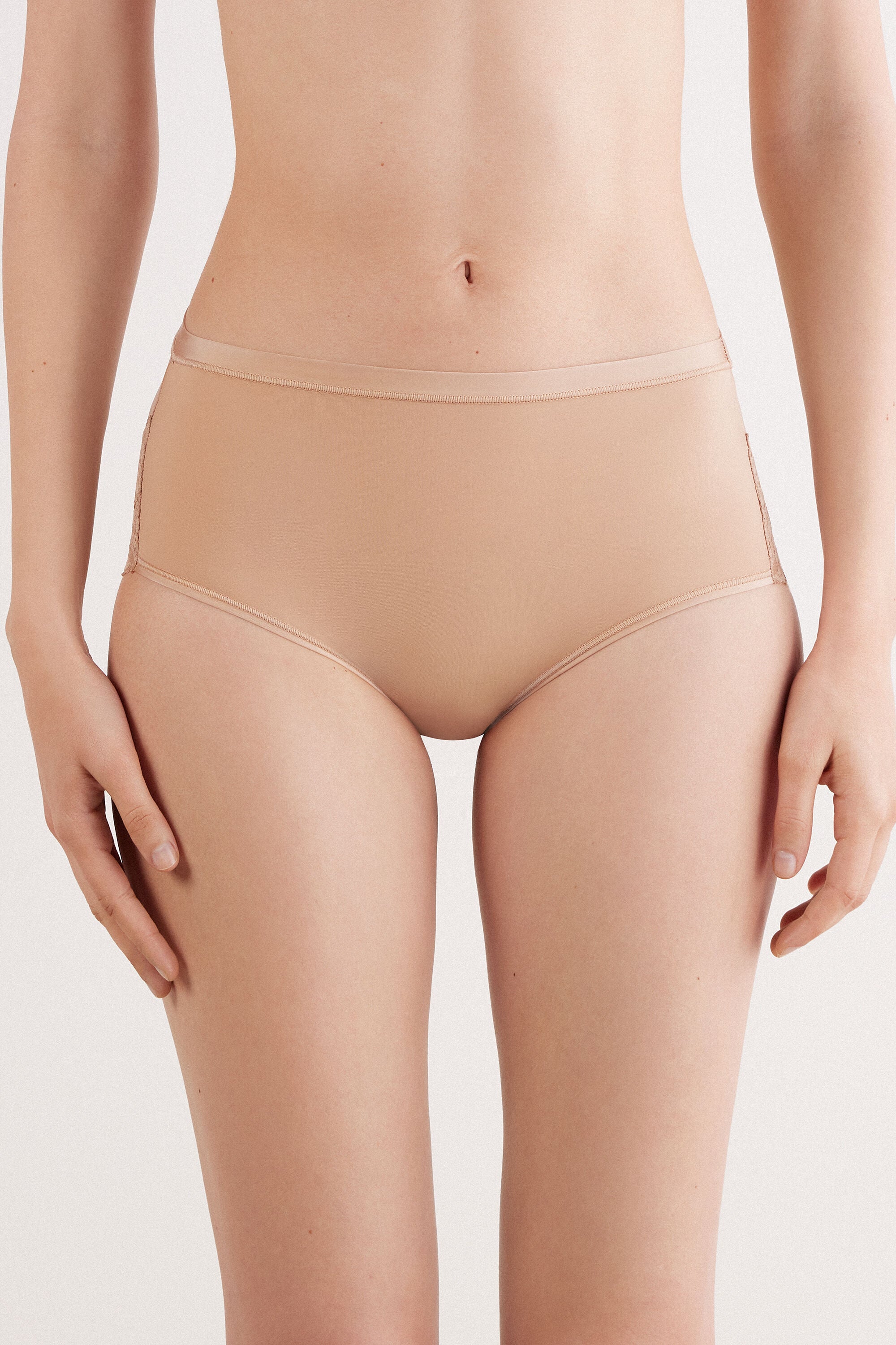 תחתונים מיקרופייבר תחרה High-Waisted